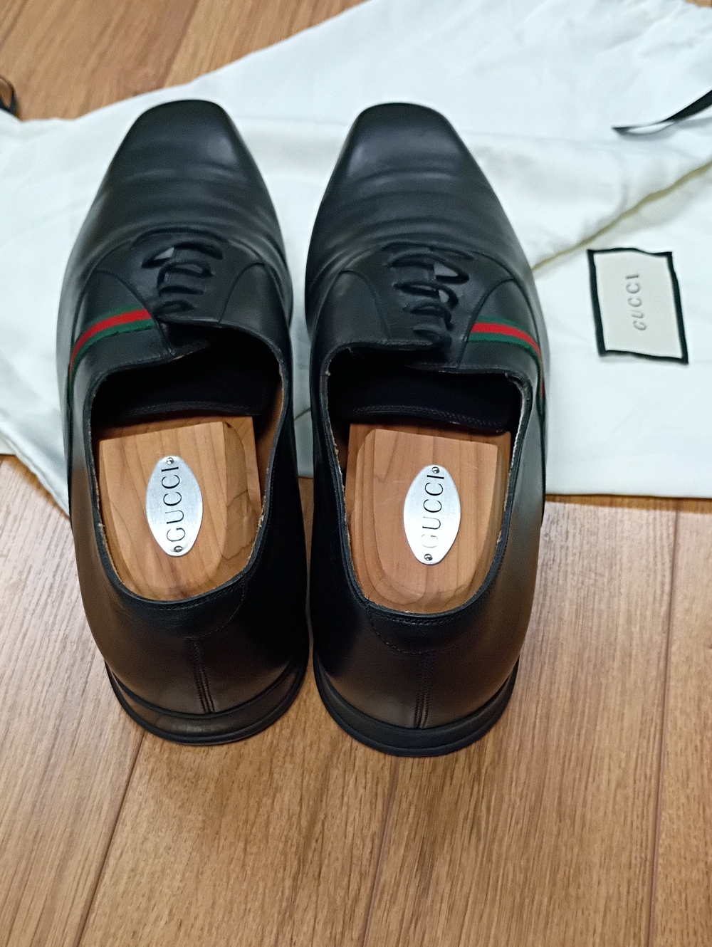 Gucci Black Leather Lace-Up Oxfords with Green & Red Web Stripe - Picture 10 of 10